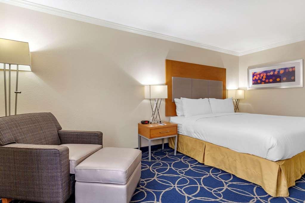 Comfort Inn & Suites Houston I-10 West Energy Corridor Chambre photo