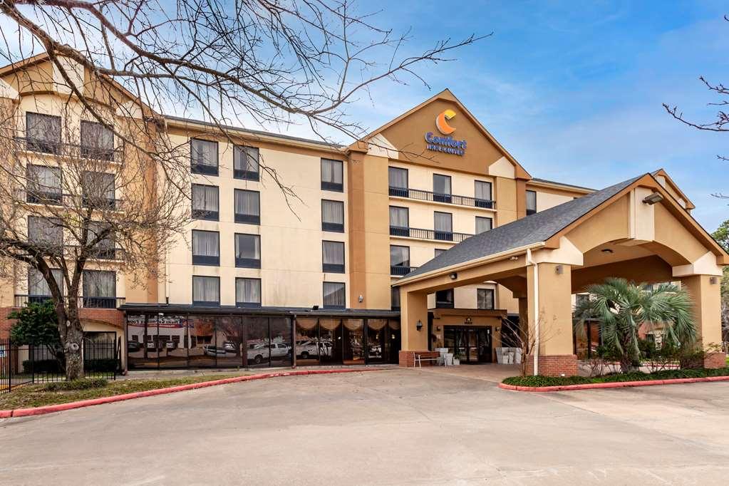 Comfort Inn & Suites Houston I-10 West Energy Corridor Extérieur photo