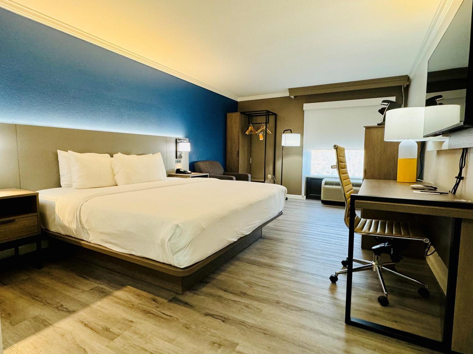 Comfort Inn & Suites Houston I-10 West Energy Corridor Extérieur photo