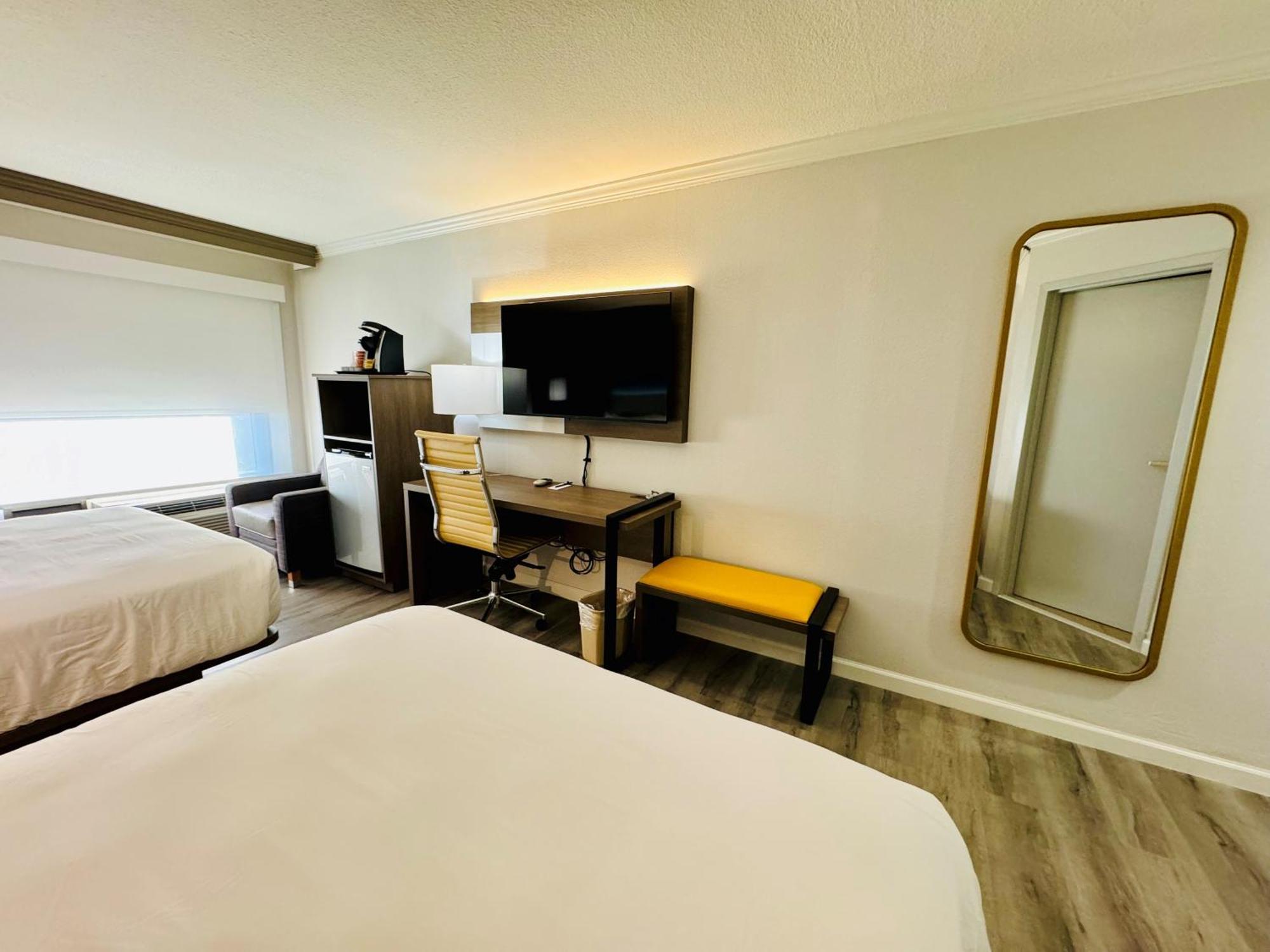 Comfort Inn & Suites Houston I-10 West Energy Corridor Extérieur photo
