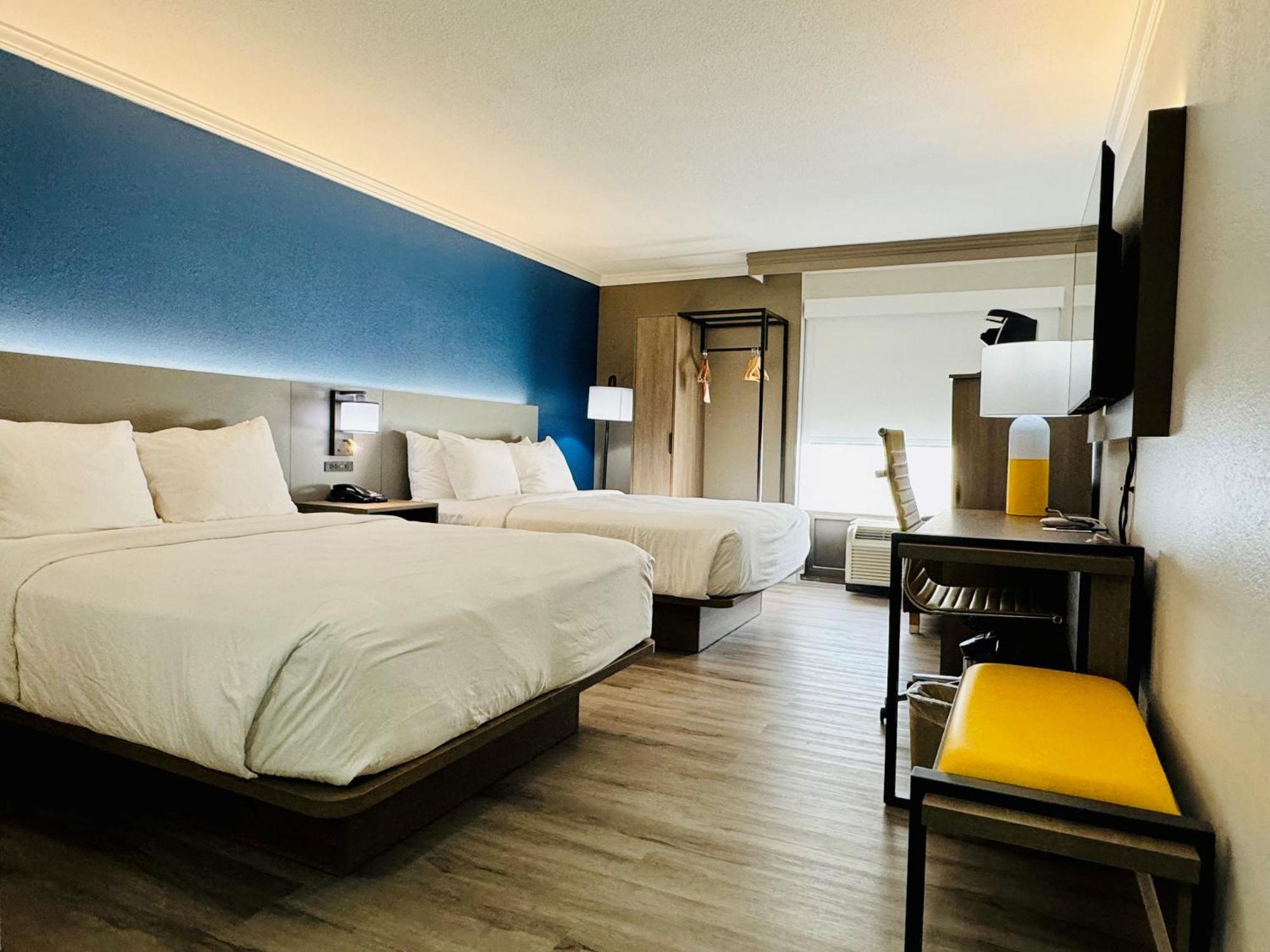 Comfort Inn & Suites Houston I-10 West Energy Corridor Extérieur photo
