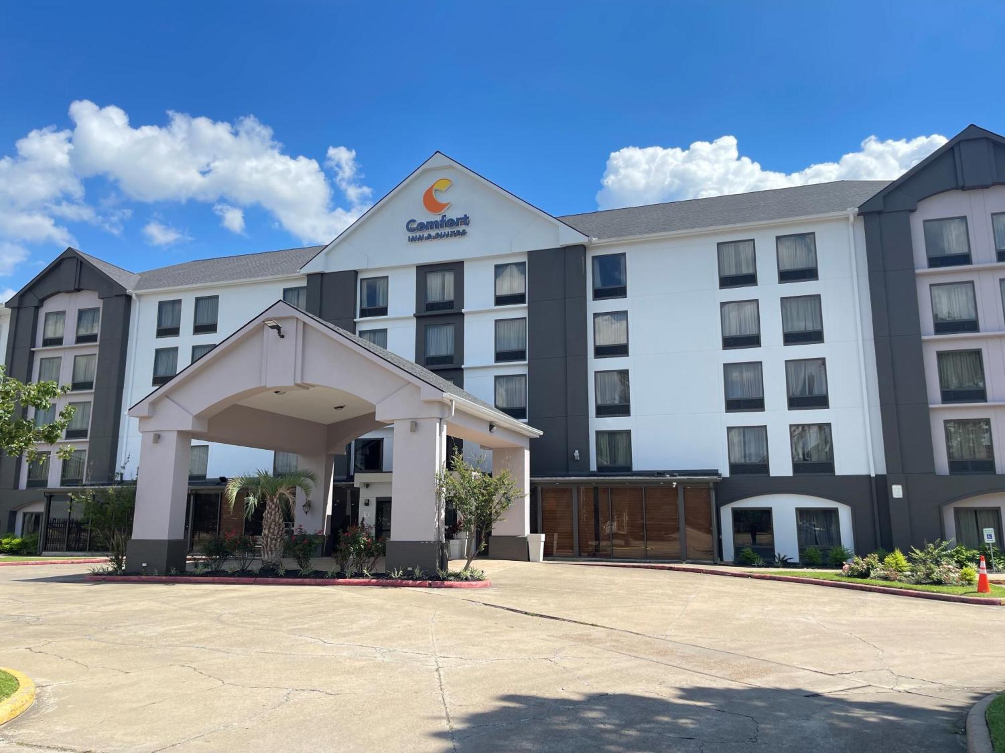 Comfort Inn & Suites Houston I-10 West Energy Corridor Extérieur photo