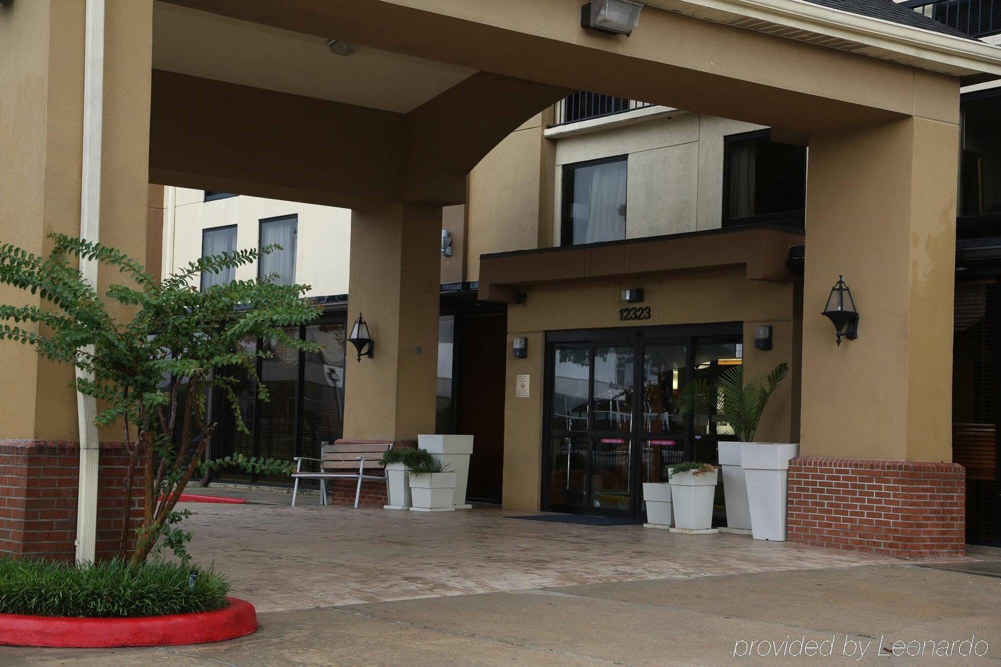 Comfort Inn & Suites Houston I-10 West Energy Corridor Extérieur photo